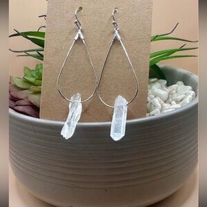 Elegant Silver clear Quartz Crystal Drop Earrings